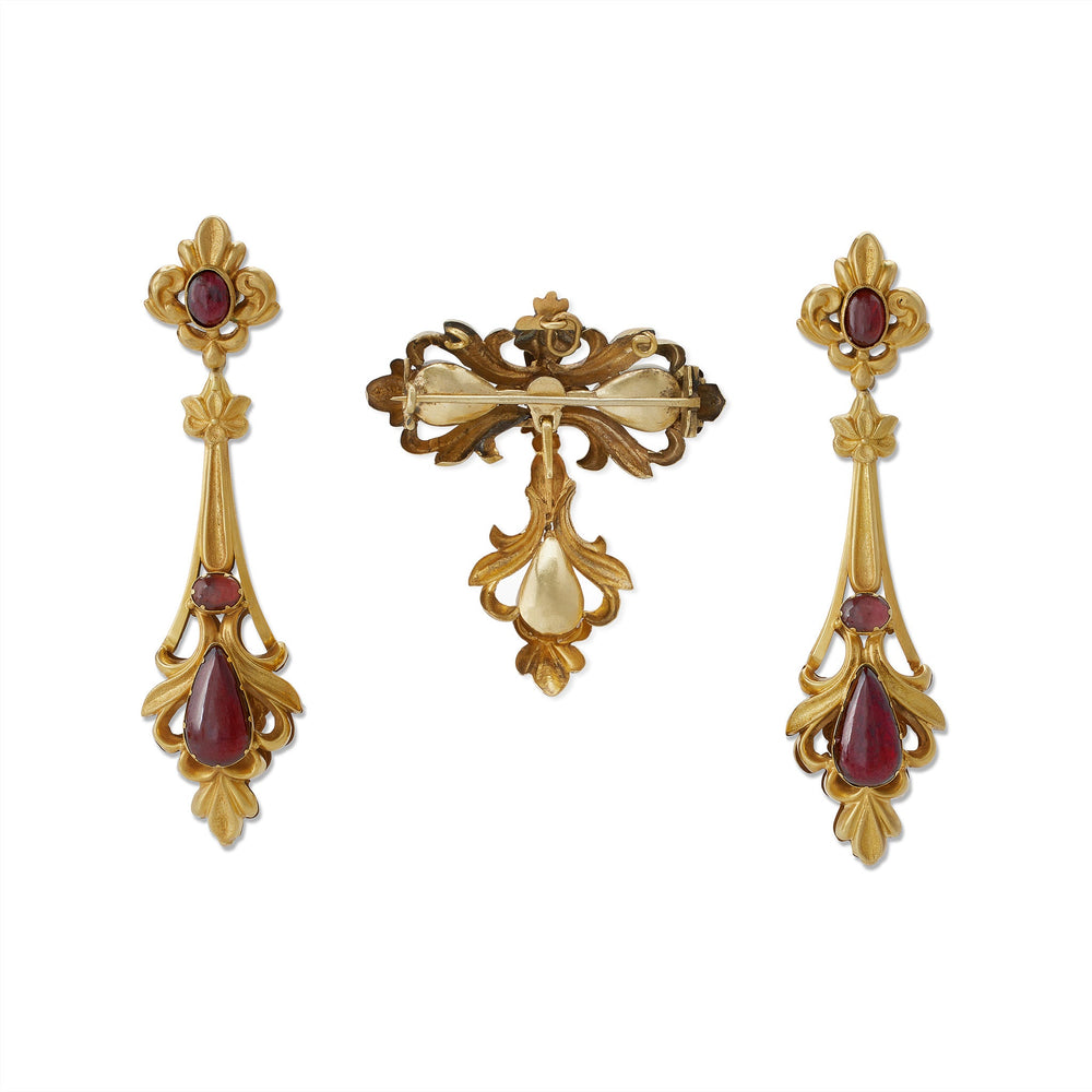 
                      
                        Macklowe Gallery English Cabochon Garnet Pendant Earrings and Pendant Necklace
                      
                    